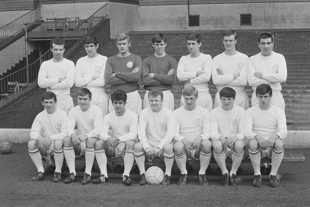 The Leeds United FC football team, UK, 29th April 1967. From left to right (back row) Paul Reaney, Norman Hunter, Gary Sprake, David Harvey, Rod Belfitt, Paul Madeley and Willie Bell; (front row) Johnny Giles, Terry Cooper, Mick Bates, Billy Bremner, Jimmy Greenhoff, Eddie Gray and Peter Lorimer. (Photo by Evening Standard/Hulton Archive/Getty Images)