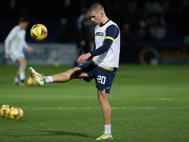 Hibs are set to sign one of their Premiership rival’s best players. The Easter Road club have reached an agreement with Arsenal to sign Harry Clarke who is currently on loan at Ross County. The 20-year-old has impressed with the Staggies at centre-back and right-back. He’ll become Shaun Maloney’s first signing. (Scottish Sun)