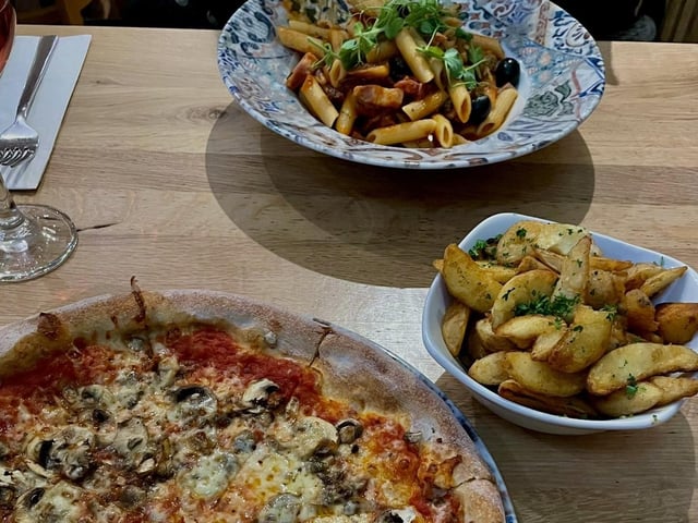 Italian. 85 Town Street, Horsforth.