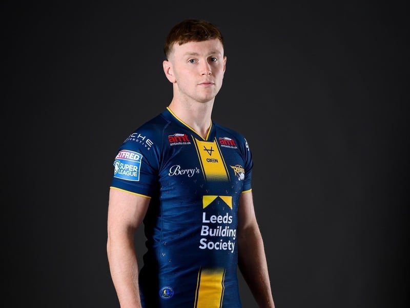 Held up over the line once, did well in the build-up to Sivo’s second try 8