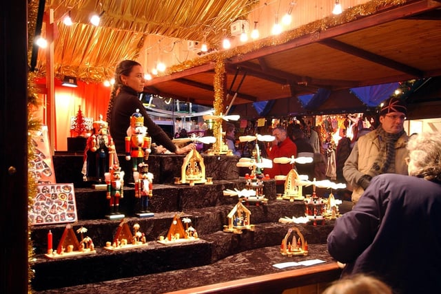 The German Market has become a firm Christmas staple over the decades, even back here in 2005 - just three sleeps before Christmas.