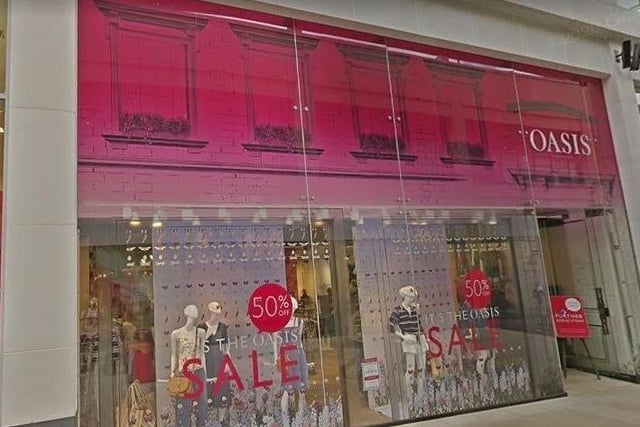 More than 1,800 jobs were lost after sister fashion chains Oasis and Warehouse closed their stores.