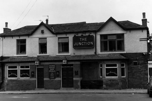 The Junction was a popular pub, situated on Dewsbury Road, Beeston. The spot has now been converted into flats.