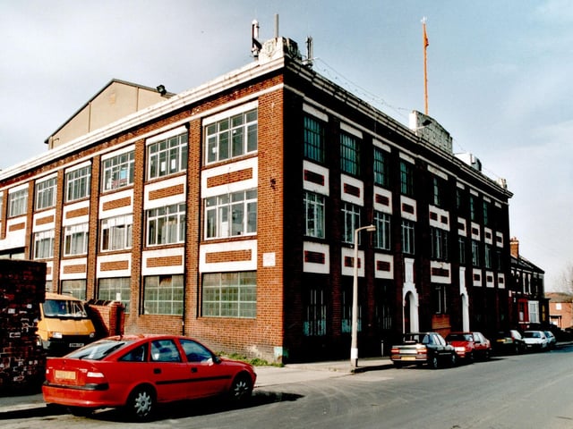 The Gurdwara Gurananak Nishkam Sewak Jatha on Lady Pitt Lane in Beeston. The Temple opened in 1991. It was bought for £80,000 from Ringtons Tea. The building contains a modern kitchen and dining room for 1,000 people. The building is built on the birthplace of Ringtons founder, Sam Smith.