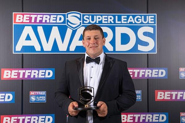 Matt Peet was coach of the year after guiding Wigan to second place on the table last season, his first in charge and it'll be the same again this year, the bookies say. Odds to finish top: 10/3.