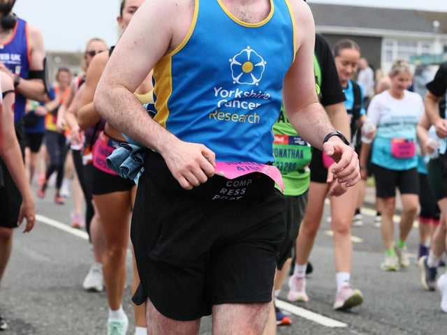Dr Jordan Curry is a researcher funded by Yorkshire Cancer Research