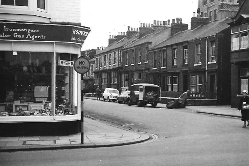 A photo taken from Stockton Street looking at the south side of Ward Street. Robson's is on the left of the photo and part of the Mason's Waverley Cafe on the right. Photo: Hartlepool Library Service.