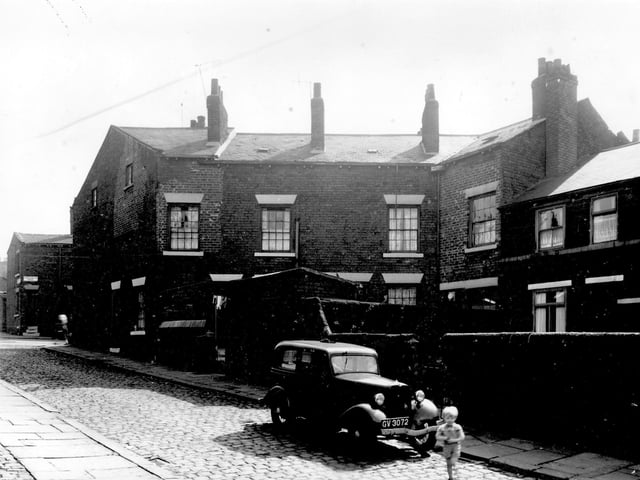 Cross Barrack Street is on the left edge, then to the right, the first house on Back Barrack Street in August 1958.