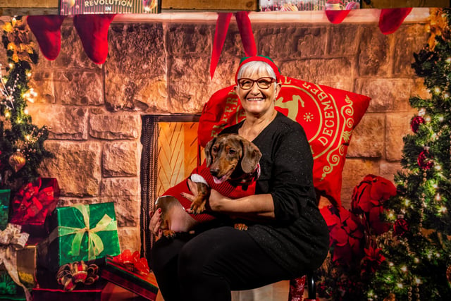 Leena Markovic enjoyed the festive photo shoot with cute sausage dog Archie.