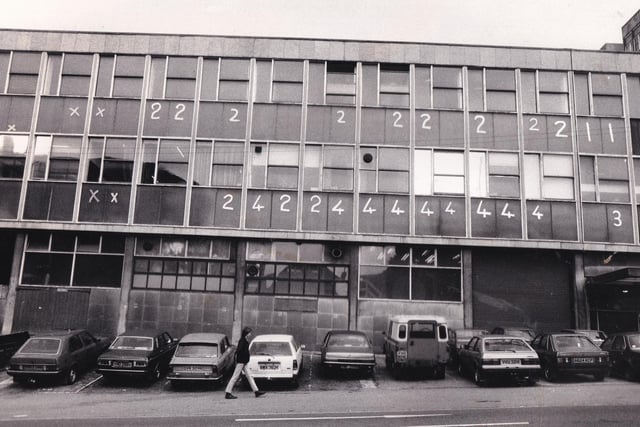 Giant numbers which appeared on the side of the main Polytechnic building in April 1986 were mystifying some passers-by. "Are they the work of an ambitious graffiti artist or perhaps part of a new mathematics course for the students?" asked one YEP reader. Another suggested that lecturers may have run out of blackboard space in the classrooms following Government cutbacks.
