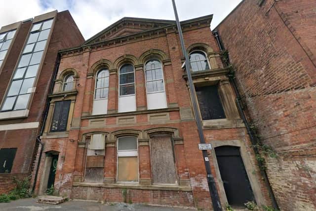 The Queen Street Hall building in Wakefield city centre is to be converted into apartments. Google image