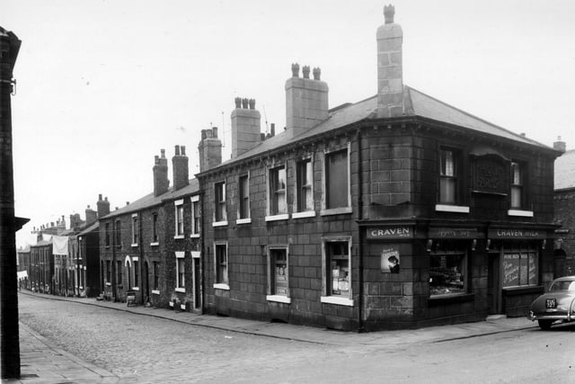 The Malcolm Arms pub on Green Lane in May 1959. The public house building was, at this time, an agent for Craven Dairies selling farm produce.