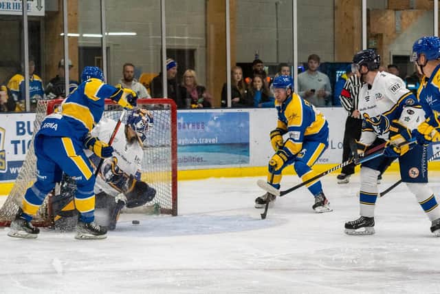 HELLO AGAIN: Raiders are in town again when they take opn Leeds KNights at Elland Road on Saturday night. Picture courtesy of Oliver Portamento.