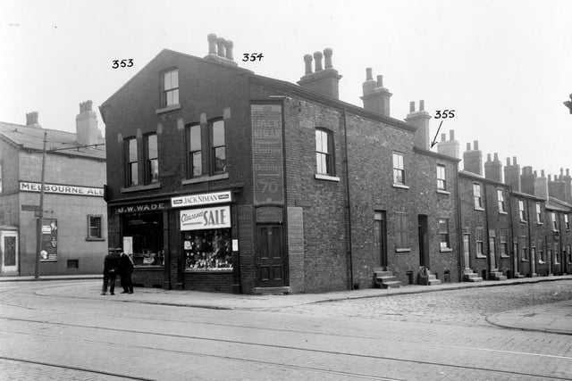 York Road in September 1935. On the left, Upper Accommodation Road, the Hope Inn public house, no.74 has sign 'Melbourne Ales'. To the right, number 72 premises of John Walter Wade, furniture dealer. At number 70, Jack Niman clothier. There is a sign in the window advertising 'Clearance Sale' and painted wall signs. The road junction on the right is with Oak Street.