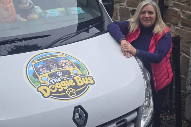  The new service launched on Monday with ex-school bus driver Lisa Pinardi in the driver’s seat travelling across Wakefield and Mirfield.