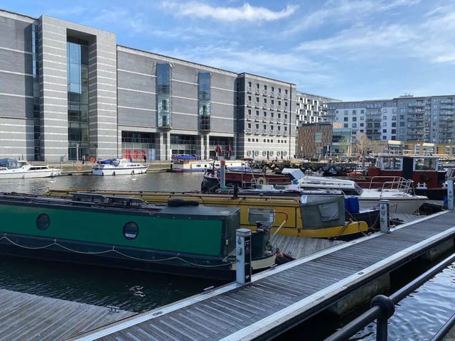 On top of the boat is a wooden terrace accessible either by ladder or a leap, perfect for al fresco dining in the summer months. There is also a small seating area at the bow lit by a lantern.