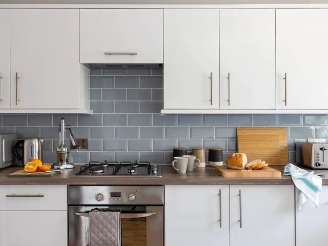 A fully equipped kitchen is on site, and the heating and hot water system runs off HIVE.