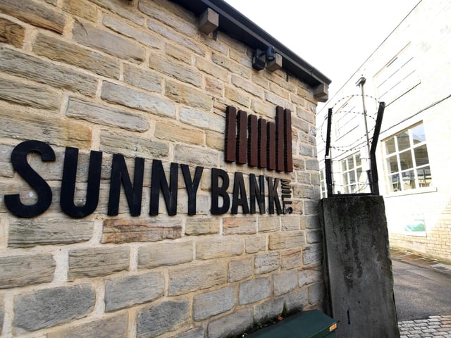 With its blend of arts and culture within a historic mill complex, Sunny Bank Mills could be great for the indie couple. A date here would require an appreciation of the arts and a love for independent shops, but certain couples are bound to love the art and the romance alike. There are bargains to be picked up here, too.