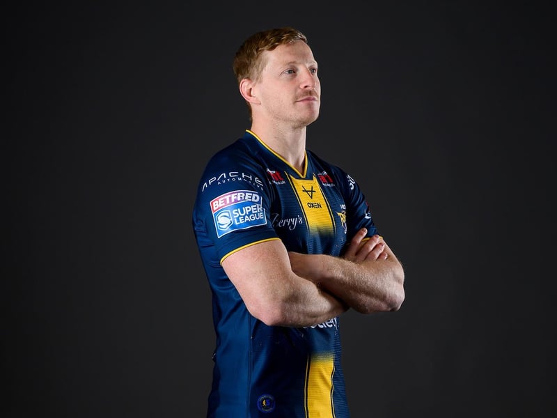 Failed to find touch with a penalty, took a bad wrong option but involved in a couple of tries 6