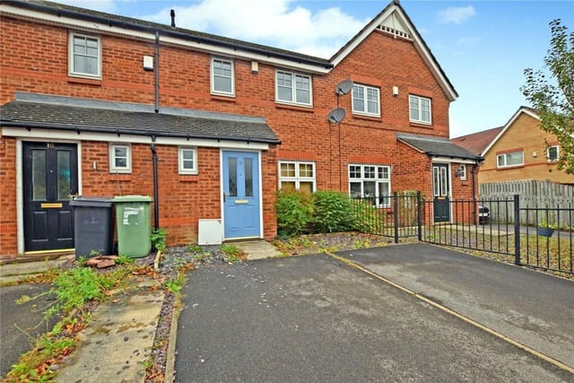 This well-presented mid-town house is situated in a cul-de-sac position within popular modern development Tavistock Way. Within easy reach of Leeds city centre, Ring Road and motorway networks, this two bedroom home is perfect for a working family. There is also good access to local schools, shops, supermarkets, bus routes and Wortley Recreational Ground.