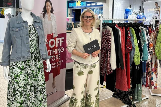 Lynne McKenna, Klass Leeds