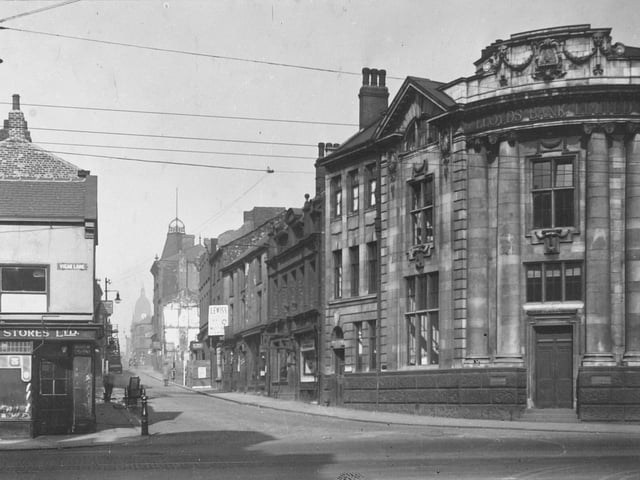 The Headrow pictured in November 1929.