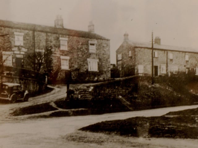 The pub used to be called The Priests Inn, and was utilised as a hiding place for Catholic priests and those threatened by Henry VIII’s Dissolution of the Monasteries. This photo shows the pub in the 1930s.