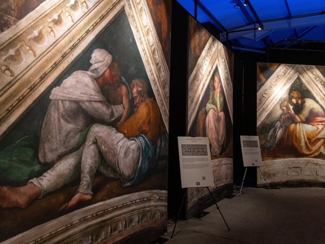 Brought to life using a special printing technique that emulates the look and feel of the original paintings, visitors are given a chance to engage with the artwork in ways that were never before possible: seeing every detail, every brushstroke, and every colour of the artist’s 34 frescoes.