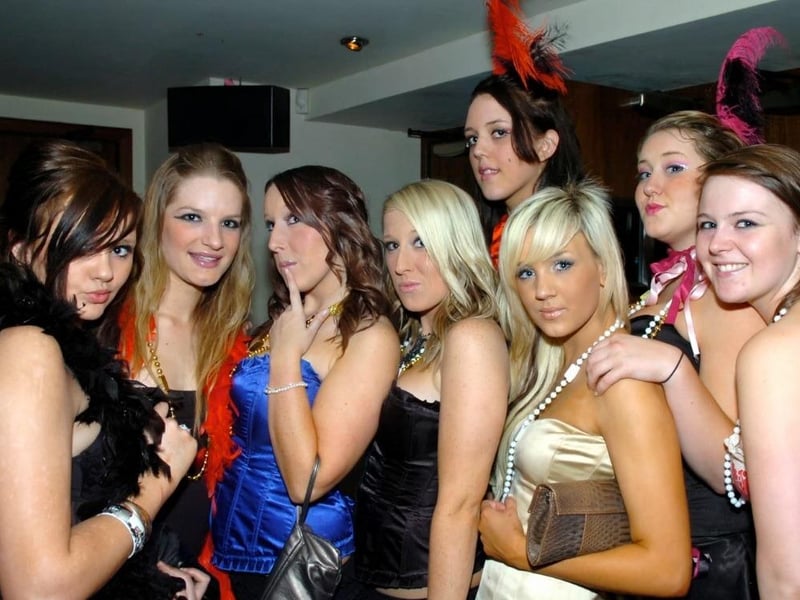 Laren, Claire, Liz, Becki, Becki, Zoe, Natasha and Natalie in Quest.