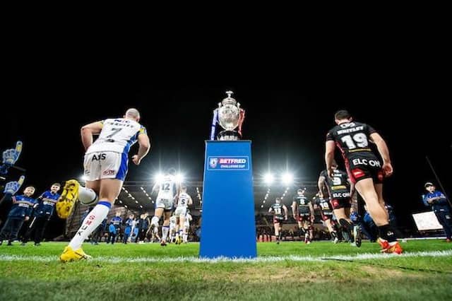 Challenge Cup report and Rhinos player ratings.