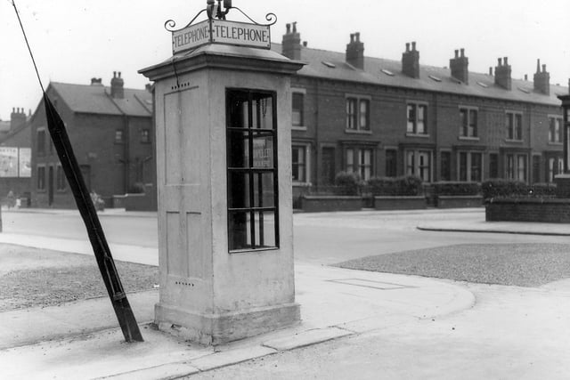 Telephone box at the junction of Buller Grove and Harehills Lane in July 1936.