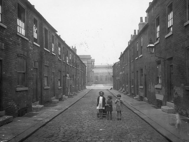 A view from the west side towards Regent Street, across can be seen part of site cleared for building of Dantzic brewery.