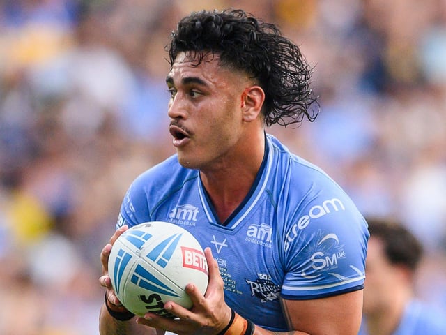 Keenan Palasia (Leeds Rhinos v Hull KR): Grade A late contact on passer, one penalty point, total points 1.75 - no further action.
