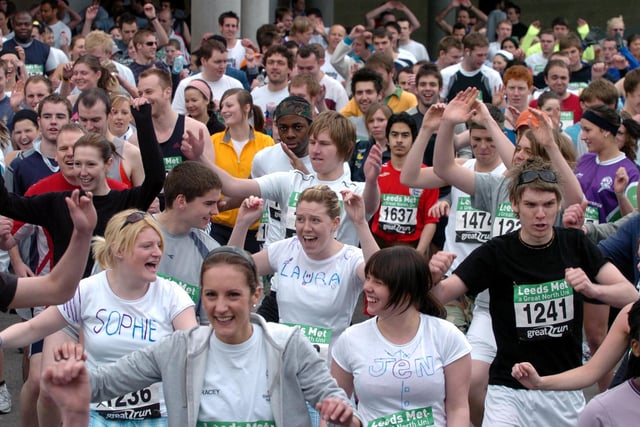 Runners warm up before the start of the Leeds Great Student Run in April 2006.