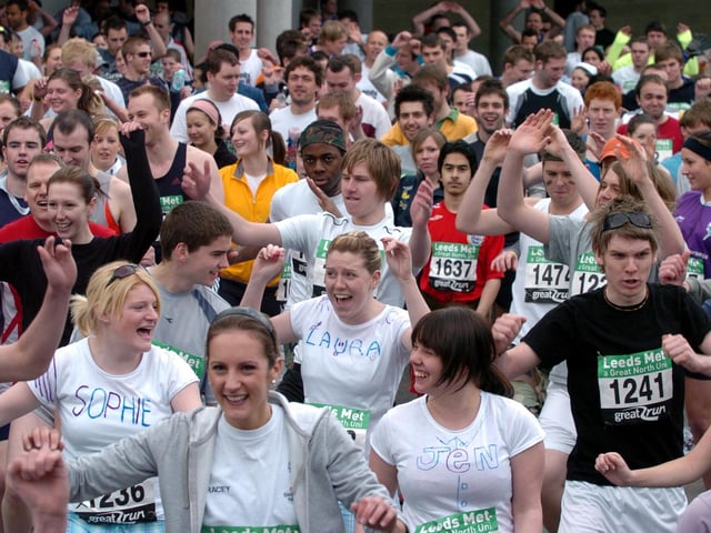 Runners warm up before the start of the Leeds Great Student Run in April 2006.