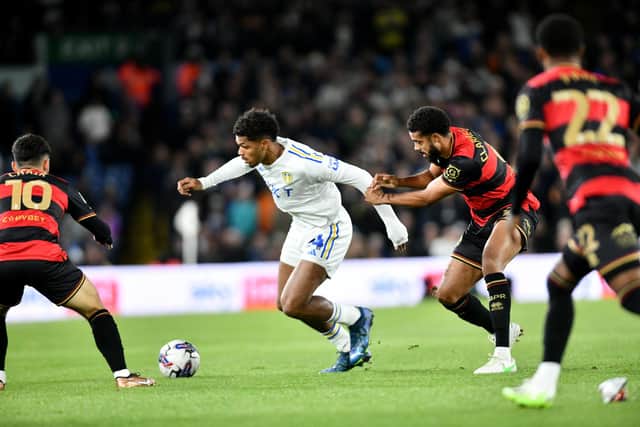 Leeds United v Queens Park Rangers EFL Skybet Championship at Elland Road Stadium, Leeds.Photograph by Tony Johnson, 4th October 2023.Leeds Ethan Ampadu fend off QPRs Jake Clarke-Salter.