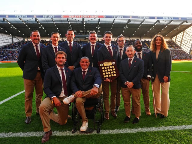 Which Leeds Rhinos player featured for England in a winning Ashes Test series this year?