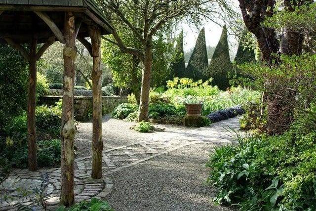 Adel's York Gate garden is a magical one-acre garden created by the Spencer family between 1951 and 1994. It never fails to intrigue its visitors with its fourteen garden rooms, linked by a series of clever vistas. It is just a 20-minute walk away from Leeds.
