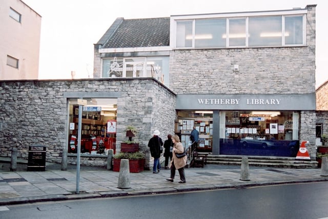 Wetherby Library, part of Leeds Library and Information Service, at 17 Westgate. A tourist information service is operated in the library, on the upper floor is a childrens library. Pictured in 2003.
