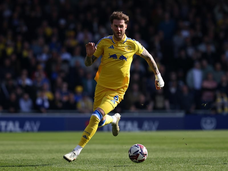 The no brainer picks continue with the warrior defender at centre-back.
