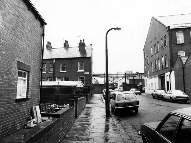 Oakhurst Road showing Concourse House on the right in May 1979.