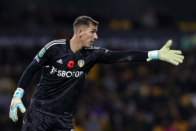Robles lined up in the friendly against Elche due to Illan Meslier being out with glandular fever in addition to Kristoffer Klaesson also having a virus. Whites boss Jesse Marsch said after the victory against Elche that he was hopeful of having Meslier back for the Manchester City game but that it would be a close call and the safest bet is to assume that Robles will again be in goal.