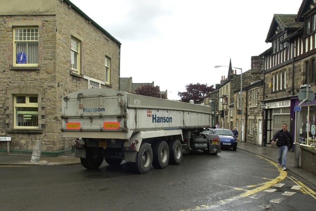 One of the quarry lorries at the junction of Clapgate and Bridge Street in May 2003.