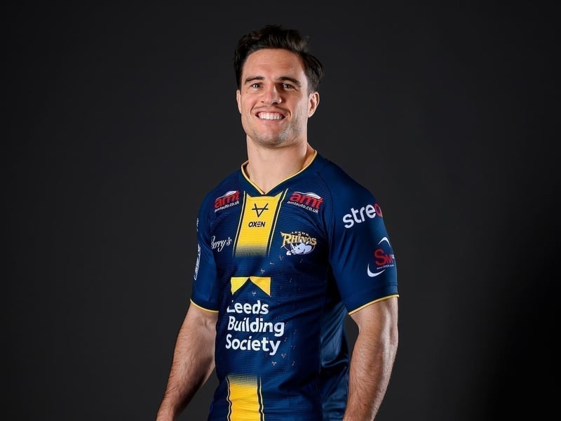 Scored a couple of fine tries, but never quite got into his stride otherwise 6