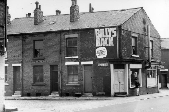 A view from Cambridge Road to Walker Grove can be seen in this photo from August 1967. Number 28 Cambridge Road is a fish and chip shop, then the junction with Vaughan Street.
