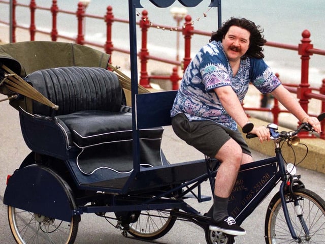 29 brilliant photos take you back to Bridlington in the 1990s