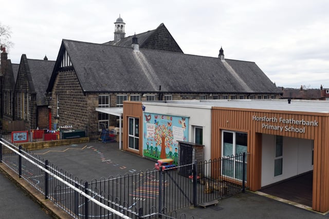 Horsforth Featherbank Primary School had 41 applicants put the school as a first preference but only 27 of these were offered places. This means 14 or 34.1% did not get a place.