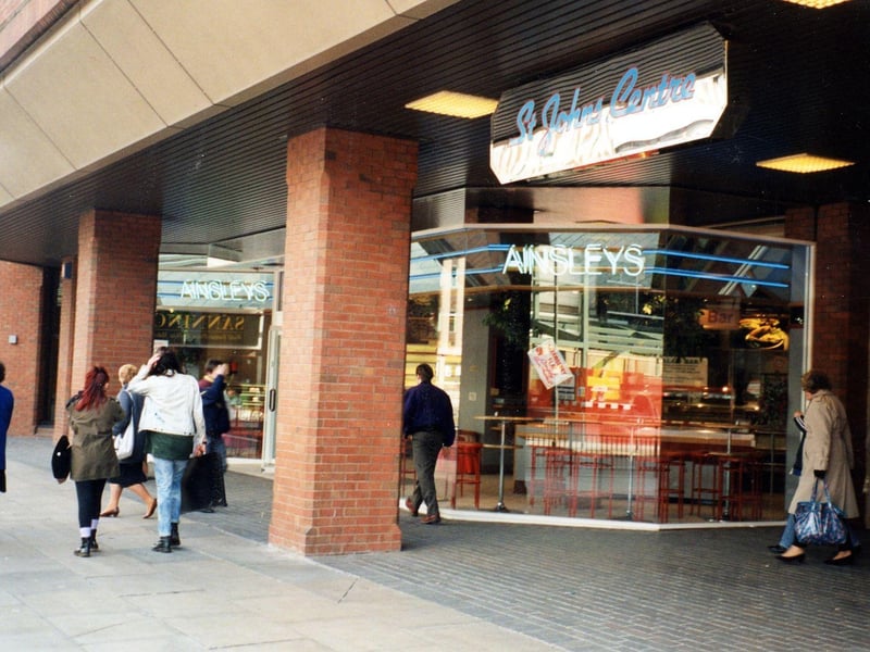Ainsley's Bakery at the entrance to St John's Centre seen from Merrion Street in August 1991.