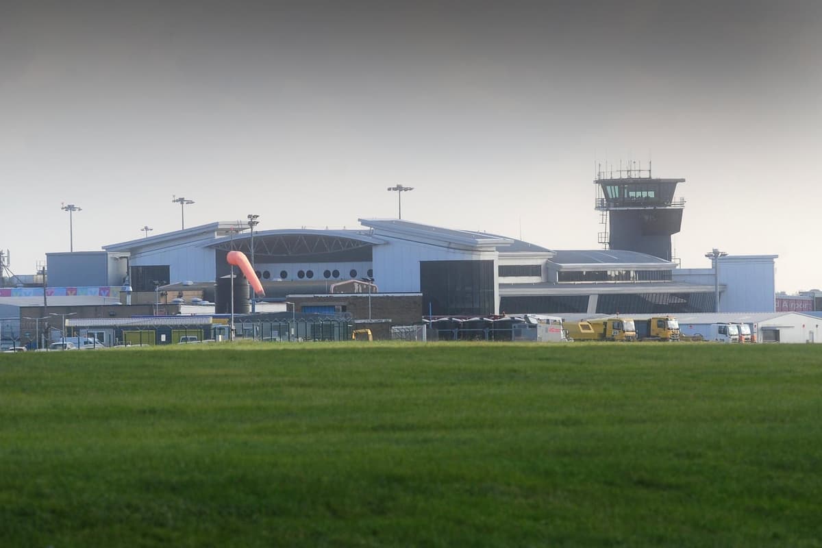 Der Streik der Fluglotsen am Flughafen Leeds Bradford wurde nach einem ...