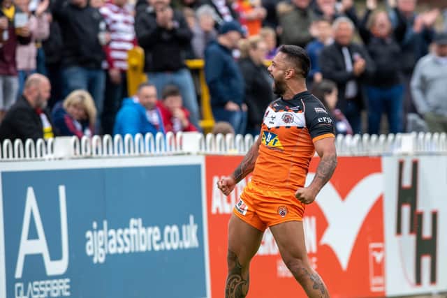 Jacob Miller is looking forward to playing alongside Kenny Edwards, pictured. Picture by Bruce Rollinson.